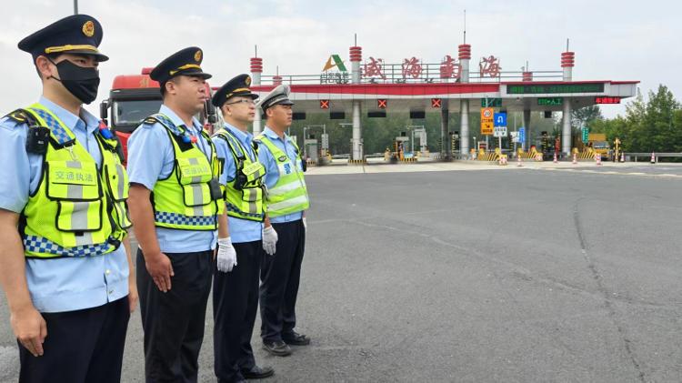 膠東五市聯(lián)合開展中秋國慶道路運(yùn)輸客運(yùn)市場集中統(tǒng)一行動(dòng)，護(hù)航群眾出行安全