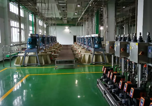 清遠英德企業(yè)崛起 以創(chuàng)新驅(qū)動邁向全球新材料制造運營新高度